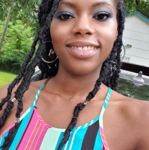 Meet your Posher, Marshey